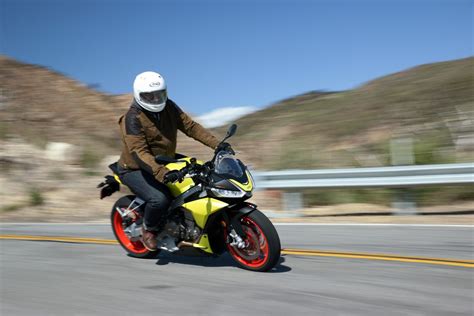 2021 Aprilia Tuono 660 is a small-displacement bike with huge ...