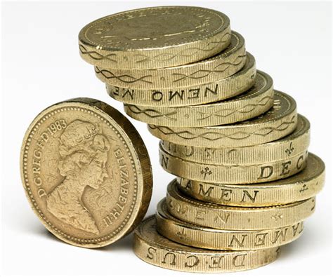 Old pound coin: Rare £1 coins – are they worth anything? Circulation deadline this Sunday | Life ...