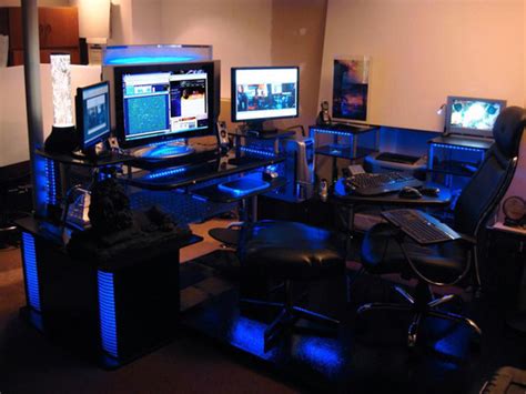 5 impressive Workstations with LED lighting