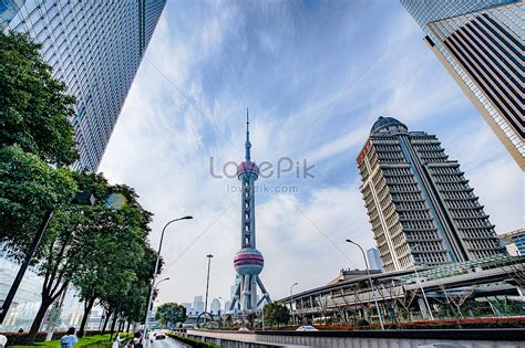 Shanghai Lujiazui Financial Center Picture And HD Photos | Free ...