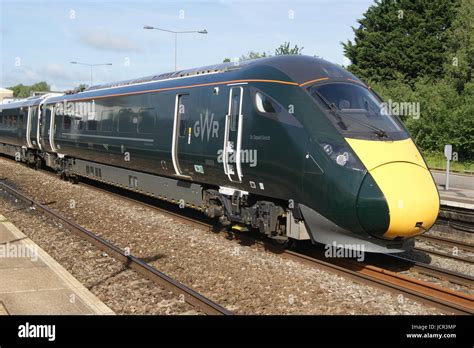 GWR liveried class 800 IET sits in Swindon station on a test run Stock ...