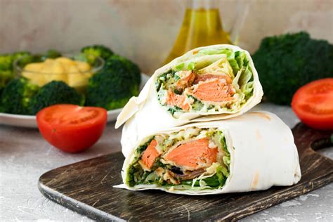 Sixer Salmon Wrap Recipe, How to make Sixer Salmon Wrap Recipe - Vaya.in