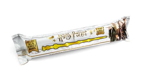 Noble Collections Harry Potter Mystery Wand Series 2 – Contains 1 of 9 ...