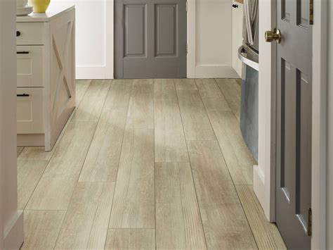 Flooring Trends for 2023 - design blog by HOM Furniture