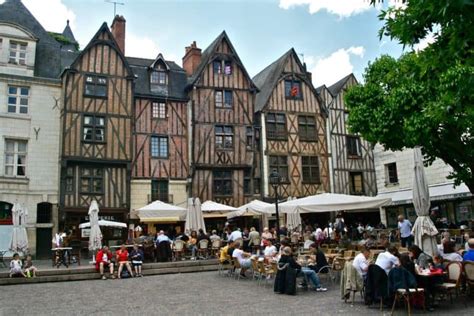 15 Best Things to Do in Tours (France) - The Crazy Tourist