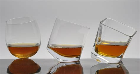 Different Types Of Whiskey Glasses | Types of wine glasses, Whiskey ...