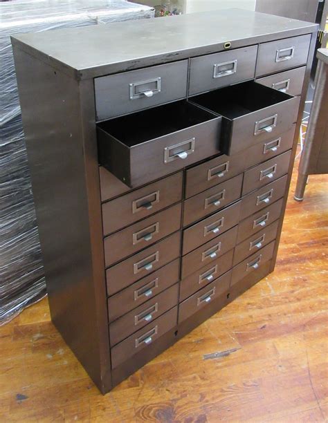 Industrial cabinet 27 drawers ideal for jewelry, parts or??