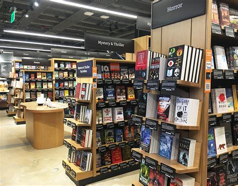 Amazon Books Storefront Opens on M Street – The Hoya