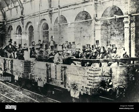 London underground railway 1863 hi-res stock photography and images - Alamy