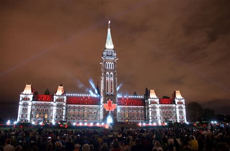 Sound and Light Show on Parliament Hill 2023 in Ottawa - Rove.me