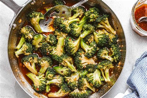 Broccoli Stir-Fry Recipe with Garlic Sauce – How Stir Fry Broccoli — Eatwell101