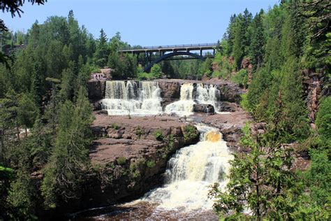 The full falls at Gooseberry Falls State Park, Minnesota image - Free stock photo - Public ...