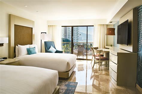 Marriott Puerto Vallarta Resort & Spa Hotel Suite | Southern Bride