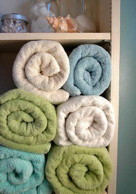 buenos burritos: photo styling 101: how to roll towels like a pro | How to roll towels, How to ...