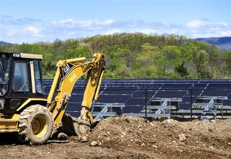 New Solar Field Under Construction Editorial Stock Image - Image of built, field: 73104274