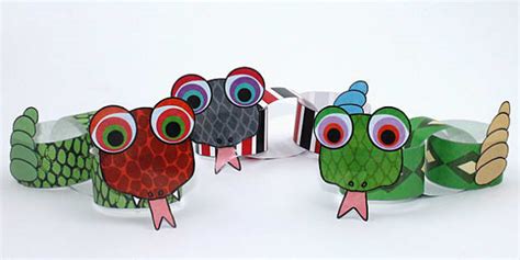 Paper Chain Snake Craft | Twinkl Crafts | Save time planning