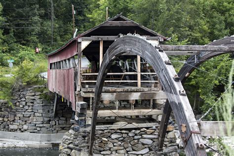 Quechee, Gorge Covered Bridge, Vermont, VT, Travel Photography. USA ...