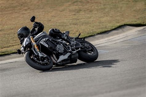 The All-New Triumph Speed Triple 1200 RS Debuts for 2021 - Asphalt & Rubber