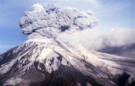 Watch: What 1980 eruption of Mount St. Helens looked like from space | The Seattle Times