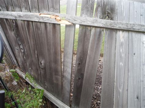 Wood Fence Repair - Local Home Remodeling