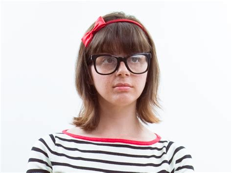 18 Ideal Bangs for Round Faces Wearing Glasses (2024 Trends)