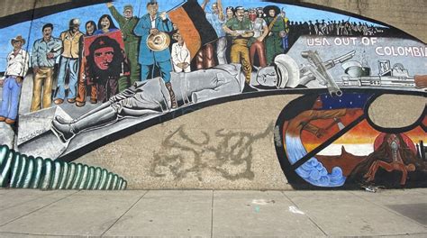 Revolutionary Ride: A Bike Tour of Public Art in Chicago/Gira ...