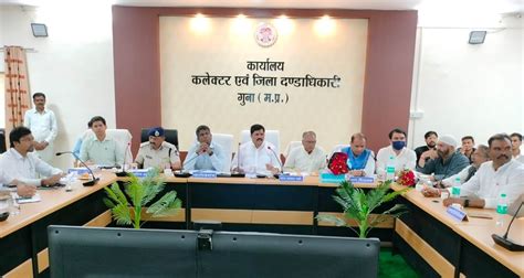 Madhya Pradesh: Government Schemes Reviewed During DISHA Meet In Guna