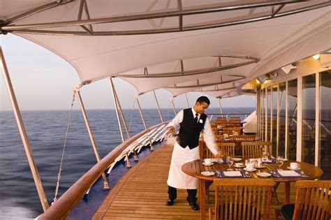 Foodies Welcome: Fun Dining Options Onboard Cruises Today! | Nancy and Shawn Power