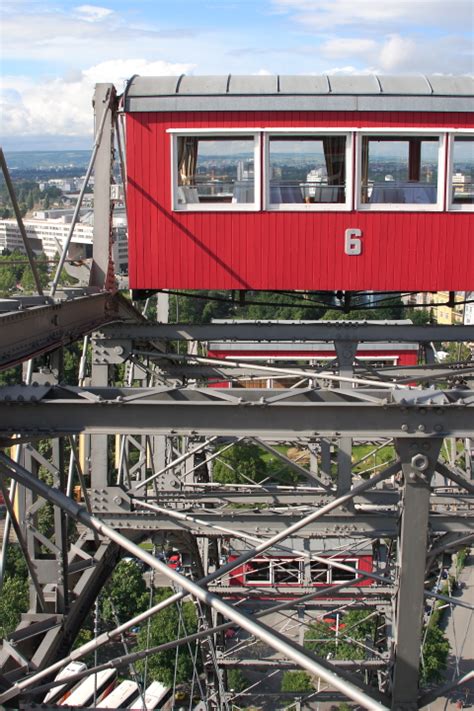 Picture of the Day: Riding Wiener Riesenrad - Blog - homeandawaywithlisa