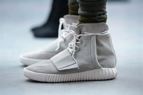 Kanye West x adidas Originals – Yeezy Boost & Season 1 | 25 Gramos