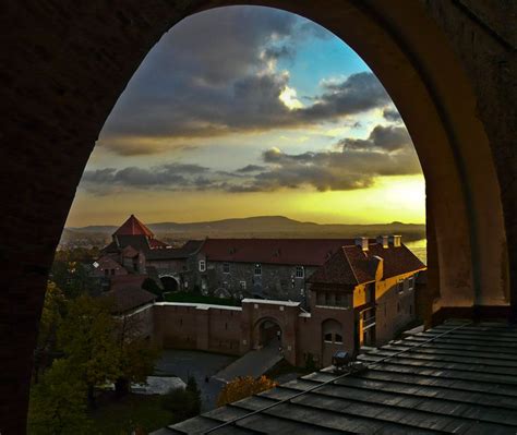 Esztergom Castle | The originals, Structures, Canal