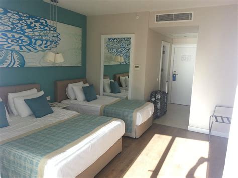 Sea Shell Hotel Rooms: Pictures & Reviews - Tripadvisor