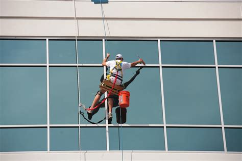 Always Cleaning Commercial Window Cleaning Services |Ferndale, MI