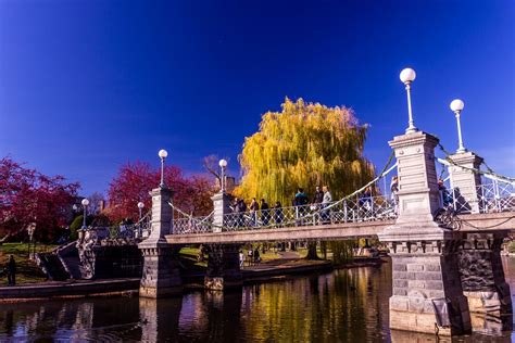 World's' Shortest Functioning Suspension Bridge, Boston Public Garden ...