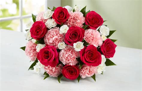 Wedding Anniversary Flowers by Years of Marriage | Petal Talk