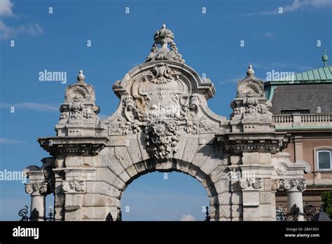 Hungary, Budapest, architecture, arch Stock Photo - Alamy