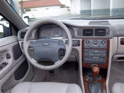 2002 Volvo C70 - Interior Pictures - CarGurus