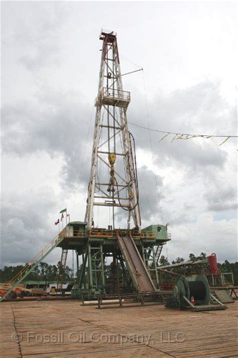 oil wells in texas | Precision Drilling Company Rig #86 on the way! | Fossil Oil Company ...