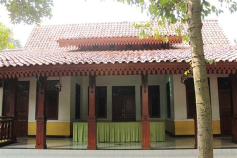 ツ 21+ contoh gambar desain rumah adat betawi modern dan penjelasannya