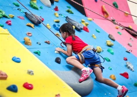 Rock climbing and bouldering gyms for kids in Singapore