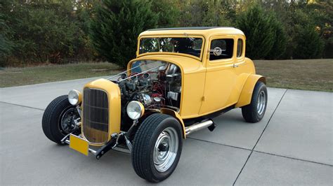 1932 Ford 5 Window Coupe | GAA Classic Cars