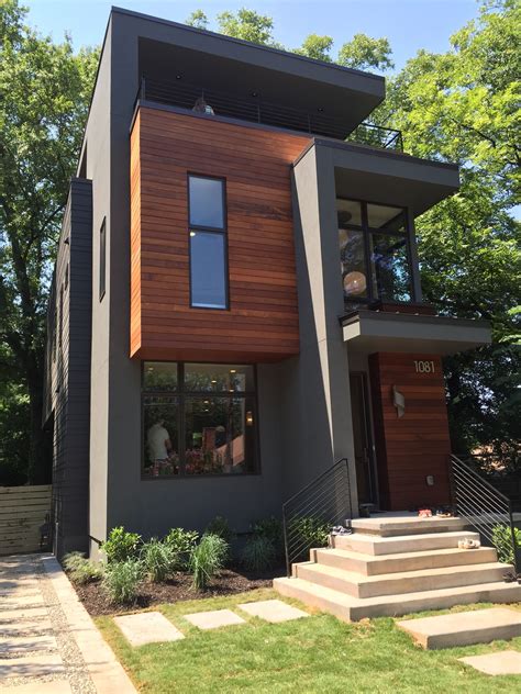 Found on Bing from www.pinterest.com | Tiny house exterior, Facade house, House exterior