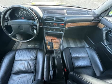 V12 Cruiser: 1989 BMW 750iL E32 - DailyTurismo