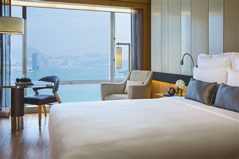 Hong Kong Hotel Rooms and Suites | Renaissance Hong Kong Harbour View Hotel