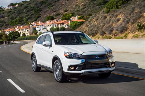 Imágenes del Mitsubishi Outlander Sport 2016 | A Bordo | Univision