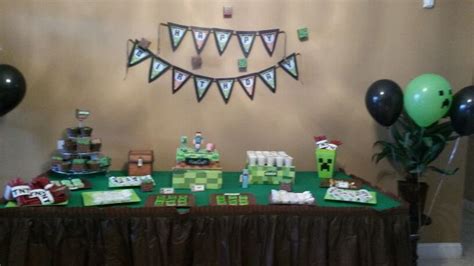 Minecraft Table Decorations | Party table decorations, Minecraft table ...