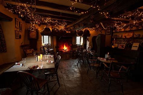 Christmas by Candlelight | The Fleece Inn, Bretforton, Evesham, EN ...