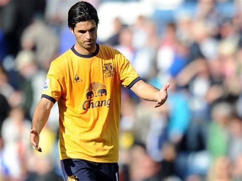 Mikel Arteta Football Star 2011 Biography & Images | All Sports Players