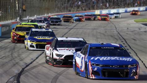 NASCAR at Charlotte 2022 odds, start time, TV channel: Proven model ...