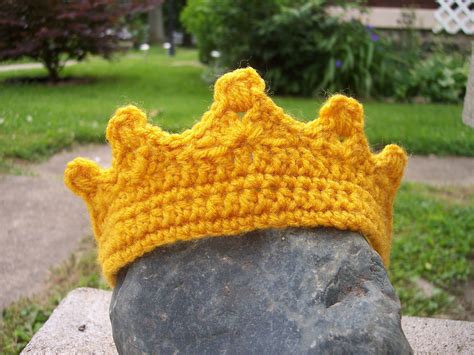 Princess Crown pattern by Stitch11 #crownscrocheted Crochet Tiara ...